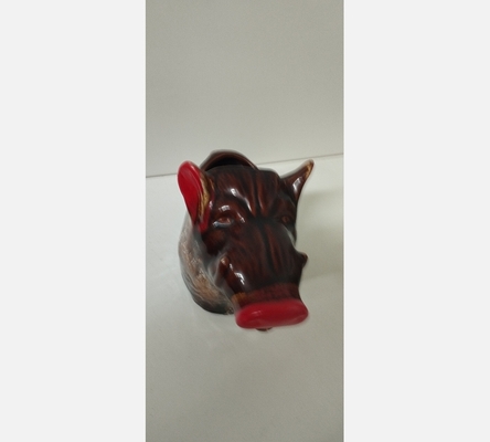 Pichet sanglier en barbotine