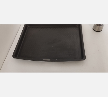 Plat à four en métal