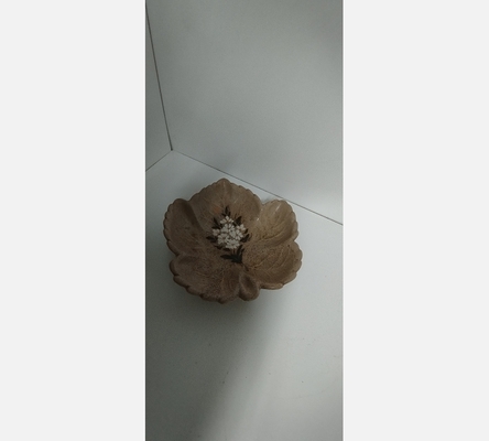 Plat en forme de feuille style Vallauris