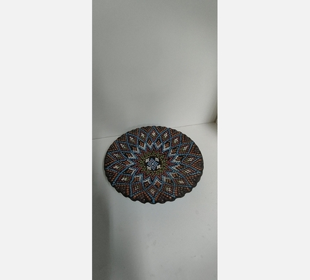 Plat en terre cuite multi couleurs