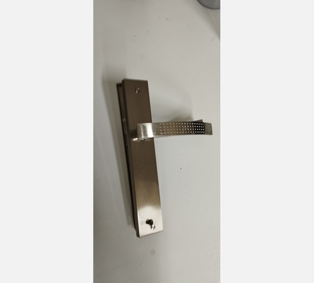 Poignée de porte en alu brossé