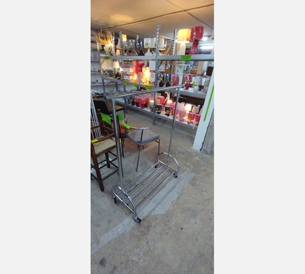 Portant en acier chromé