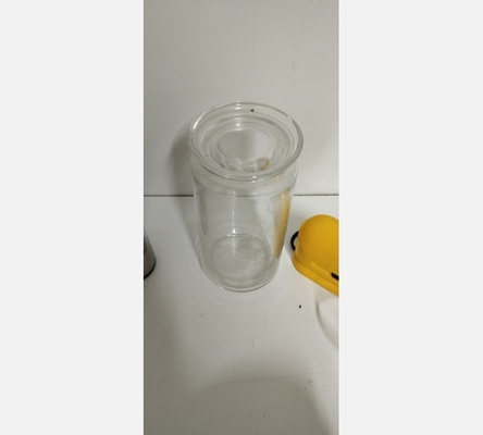 Pot en verre à couvercle