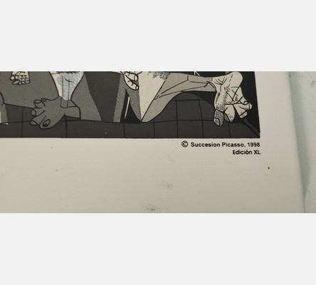 Reproduction sur faïence de Guernica par Picasso