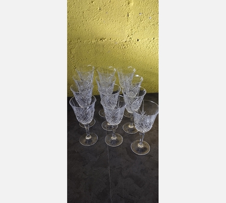 Serie de 12 verres à pieds g.m