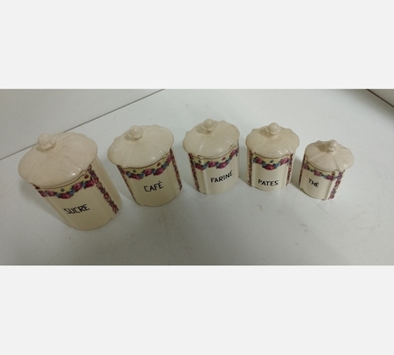 Serie de 5 pots en porcelaine