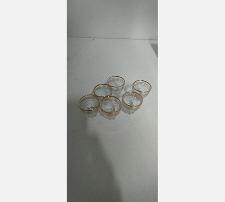 Serie de 6 petits verres à digestifs