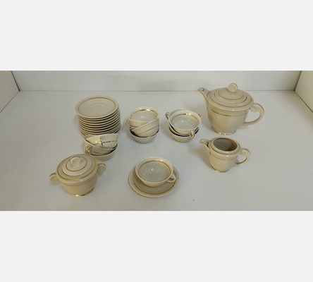 Service café Limoges,12 tasses,12 soucoupes,1 pot à lait,1 pot sucre,1 cafetière