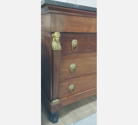 Superbe commode époque Empire 'Retour d'Egypte', 4T, pates de lions, bronze