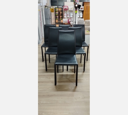 Superbe lot de 6 chaises noires en cuir véritable avec surpiqures rouge. Brunner