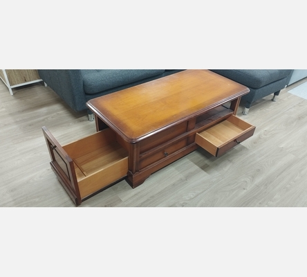 Table basse en merisier avec 2 grands tiroirs.