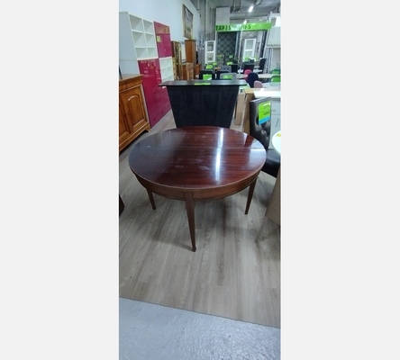 Table demi-lune, transformable en table ronde sans allonge.