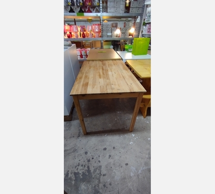 Table en pin rectangulaire
