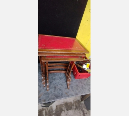 Table gigogne en bois