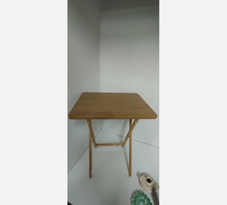 Table pliante en bois