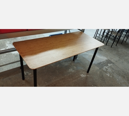 Table style bambou, 4 pieds noir.