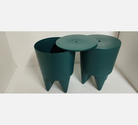 Tabouret pouf vert BUBU Starck. Made in France.