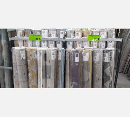 Tapis contemporain 120/170 cm.