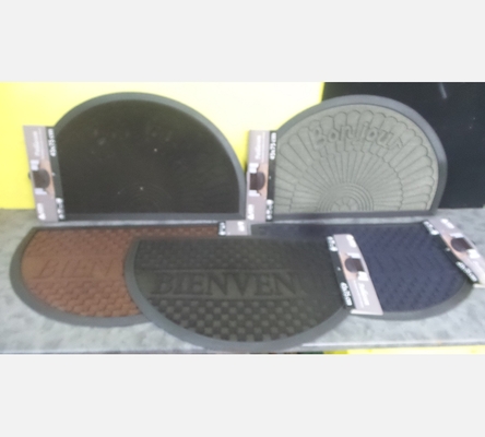 Tapis d'entrée demi-lune. 45/75 cm.