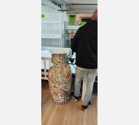 Très grand vase balustre chinois. Hauteur 108 cm.