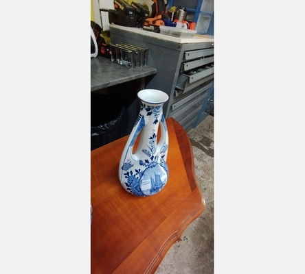 Vase Delft divers