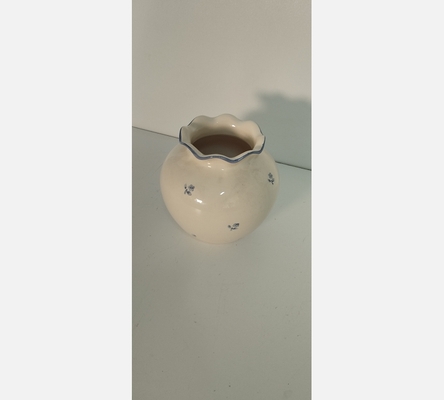 Vase en faïence bleu et blanc